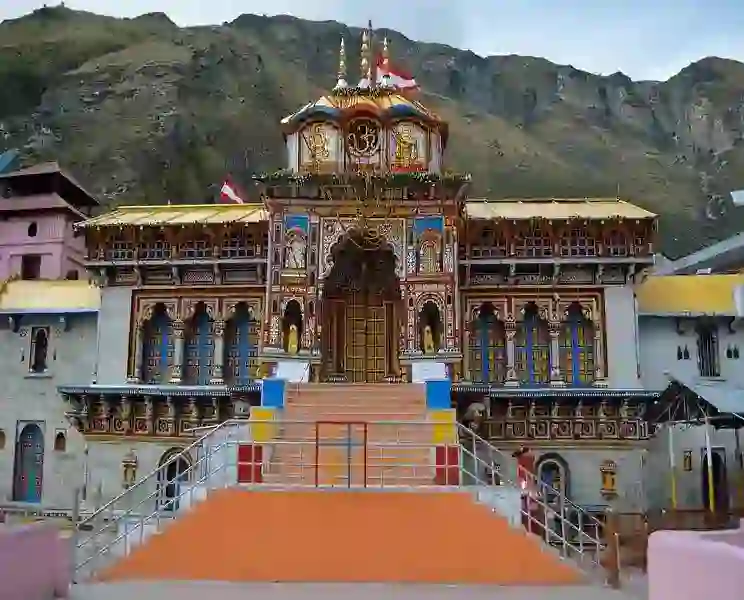 https://vihartravels.in/wp-content/uploads/2023/08/badrinath01.webp