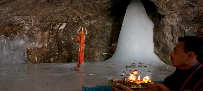 https://vihartravels.in/wp-content/uploads/2024/04/amarnath-2.webp