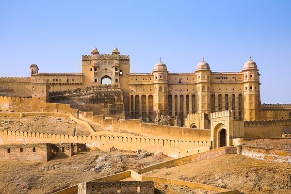 https://vihartravels.in/wp-content/uploads/2024/06/Amer_Fort_600x400.jpg